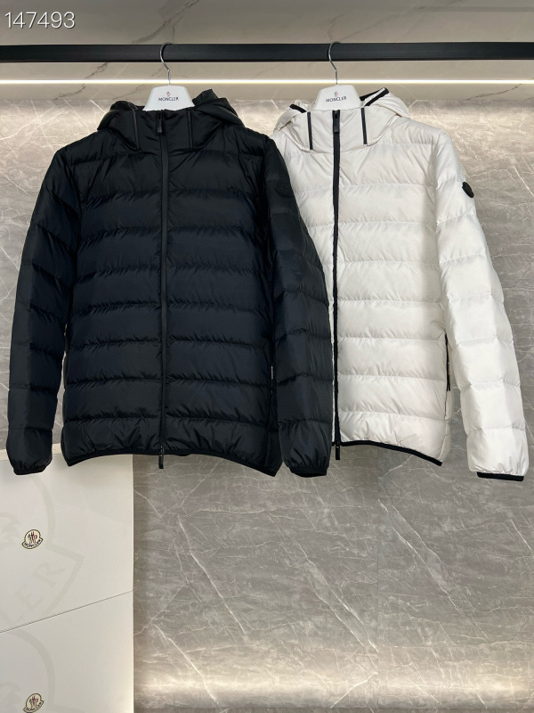 Moncler sz1-5 26yr70